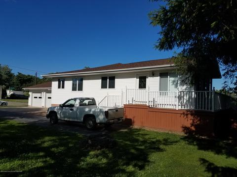 210 E Maple St, Elsie, MI 48831 photo 4