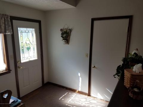 210 E Maple St, Elsie, MI 48831 photo 10
