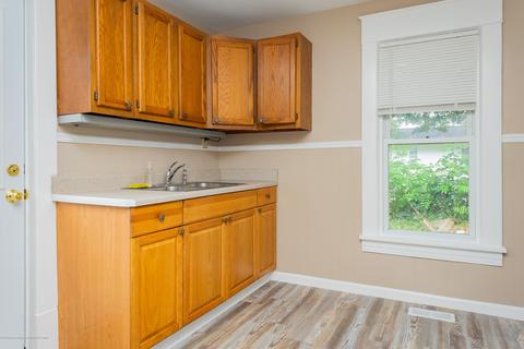 13580 Walnut St, Bath, MI 48808 photo 8
