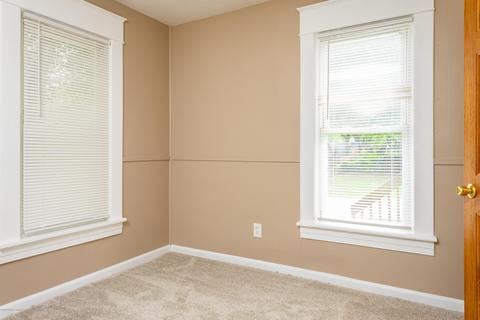 13580 Walnut St, Bath, MI 48808 photo 11