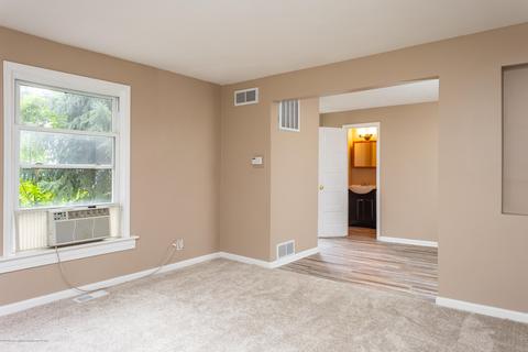 13580 Walnut St, Bath, MI 48808 photo 4