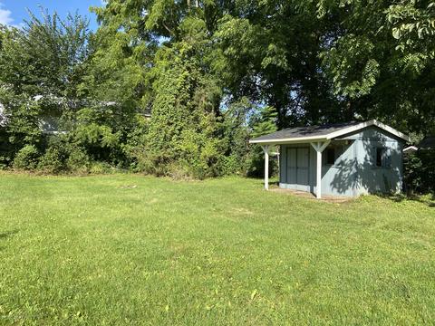 13580 Walnut St, Bath, MI 48808 photo 19