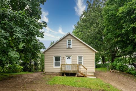 13580 Walnut St, Bath, MI 48808 photo 3