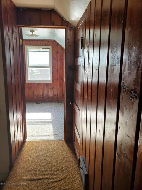 631 Maplehill Ave, Lansing, MI 48910 photo 5