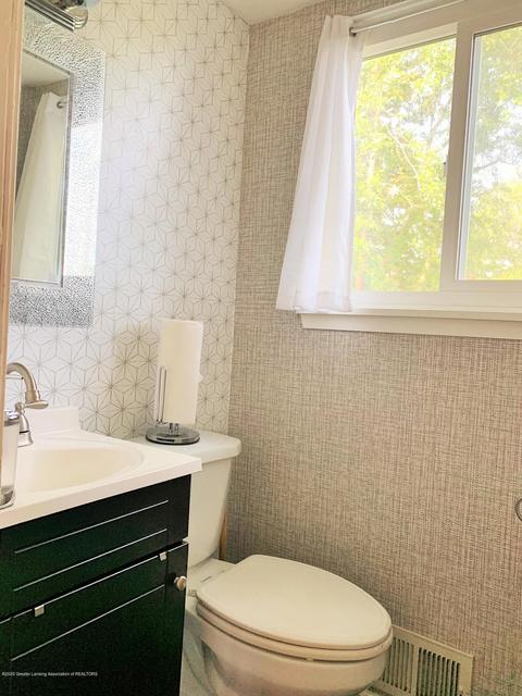 6100 Marscot Dr, Lansing, MI 48911 photo 32