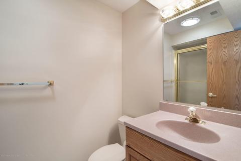 3310 E Broadmoor Dr, Lansing, MI 48906 photo 24