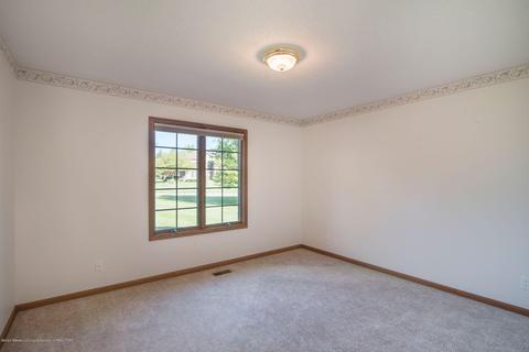 3310 E Broadmoor Dr, Lansing, MI 48906 photo 5
