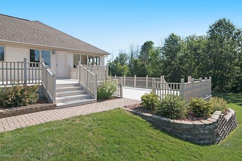 3310 E Broadmoor Dr, Lansing, MI 48906 photo 34