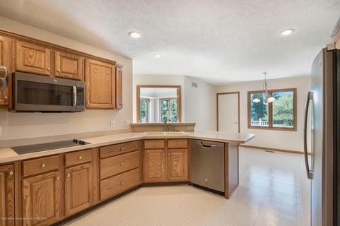 3310 E Broadmoor Dr, Lansing, MI 48906 photo 12