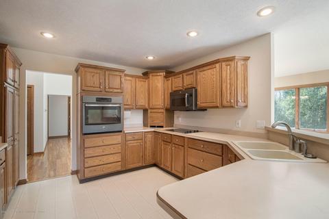 3310 E Broadmoor Dr, Lansing, MI 48906 photo 13