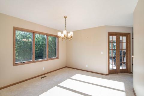 3310 E Broadmoor Dr, Lansing, MI 48906 photo 18