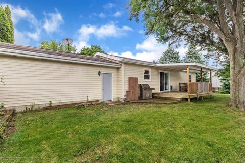 407 Creeping Brook Cir, Dewitt, MI 48820 photo 29