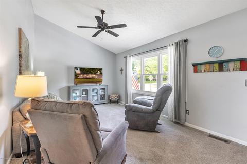 407 Creeping Brook Cir, Dewitt, MI 48820 photo 7