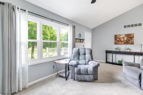 407 Creeping Brook Cir, Dewitt, MI 48820 photo 9