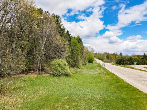 9911 Stoll Rd, Haslett, MI 48840 photo 19