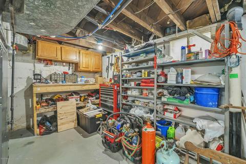 1633 Herbert St, Lansing, MI 48910 photo 31