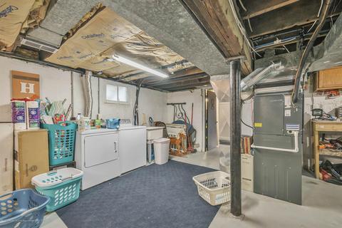 1633 Herbert St, Lansing, MI 48910 photo 28
