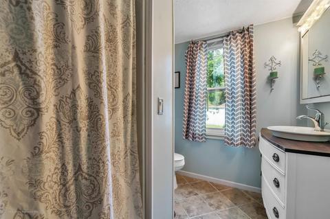 1633 Herbert St, Lansing, MI 48910 photo 18
