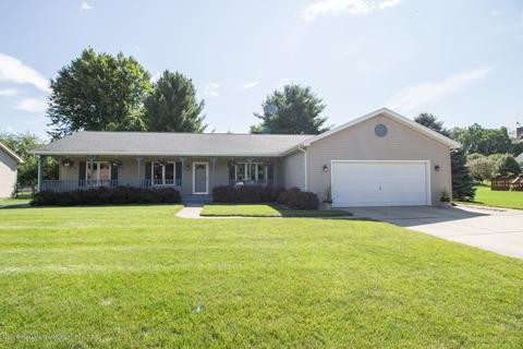 5524 Strawberry Ln, Haslett, MI 48840 photo 1
