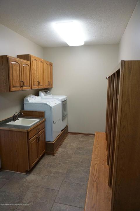 6415 Red Fox Ln, Perry, MI 48872 photo 24