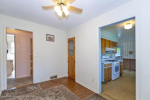 706 Turner St, Dewitt, MI 48820 photo 8