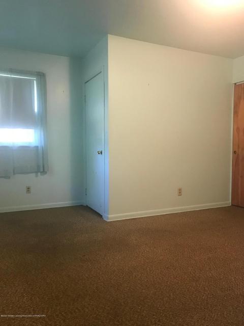 721 Robins Rd, Lansing, MI 48917 photo 29