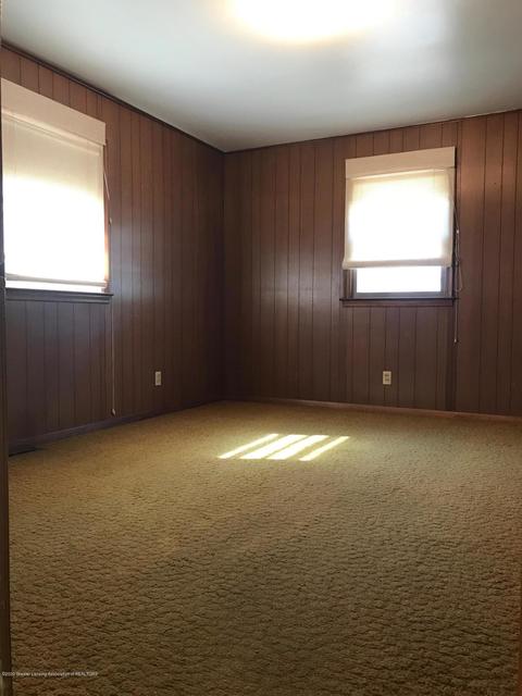 721 Robins Rd, Lansing, MI 48917 photo 24