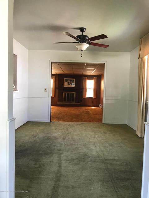 721 Robins Rd, Lansing, MI 48917 photo 8