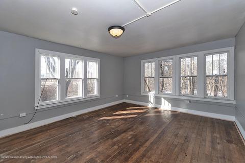 2431 E Grand River Ave, Williamston, MI 48895 photo 9
