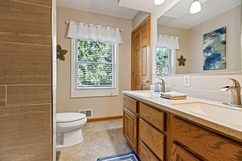 8402 S Loomis Rd, Dewitt, MI 48820 photo 18