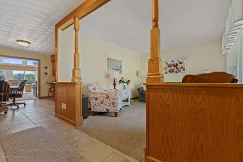 8402 S Loomis Rd, Dewitt, MI 48820 photo 4