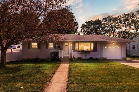4525 Devonshire Ave, Lansing, MI 48910 photo 1