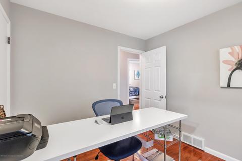 4525 Devonshire Ave, Lansing, MI 48910 photo 29