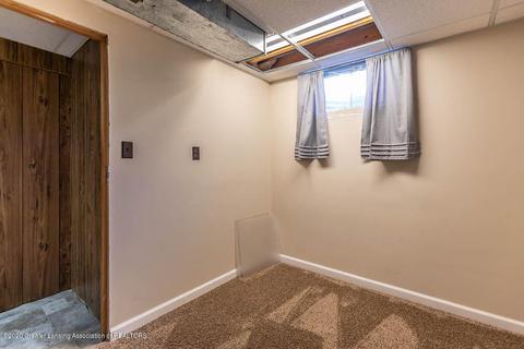 2836 Forest Rd, Lansing, MI 48910 photo 23