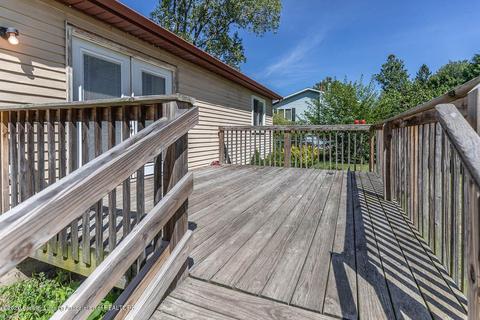 2836 Forest Rd, Lansing, MI 48910 photo 4