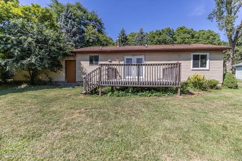2836 Forest Rd, Lansing, MI 48910 photo 3