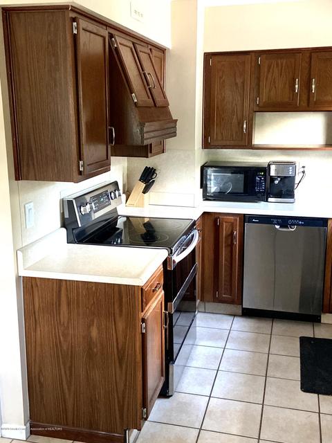 621 S Dibble Blvd, Lansing, MI 48917 photo 10