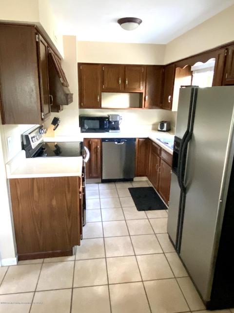 621 S Dibble Blvd, Lansing, MI 48917 photo 9