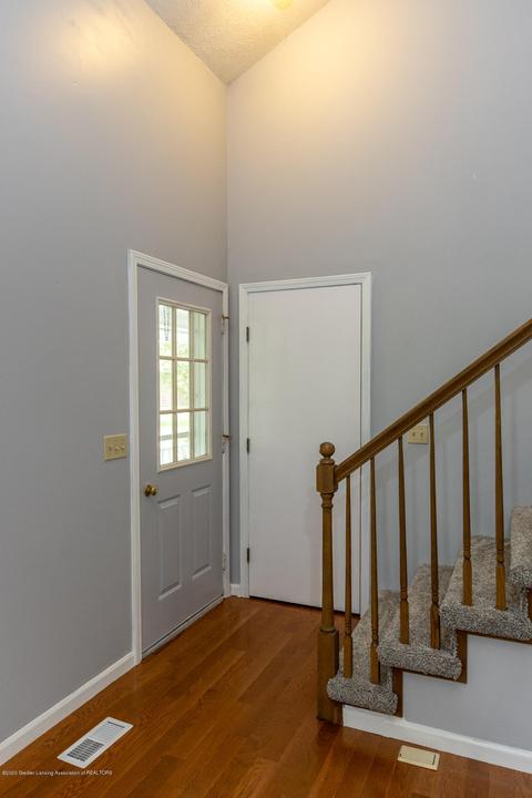 2383 Hiddenview Ln, Williamston, MI 48895 photo 9