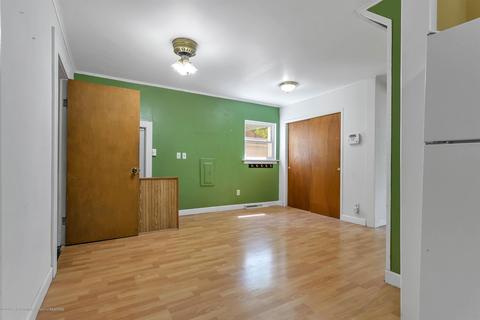 100 E Cavanaugh Rd, Lansing, MI 48910 photo 10