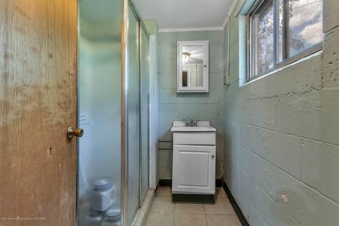 100 E Cavanaugh Rd, Lansing, MI 48910 photo 31