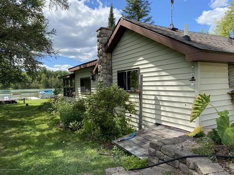970 Windover Dr, Lake, MI 48632 photo 2