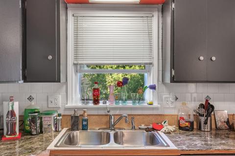 239 E Washington St, Dimondale, MI 48821 photo 25
