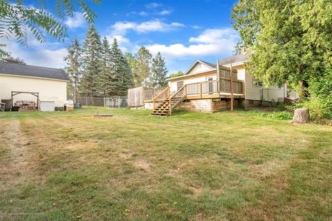 239 E Washington St, Dimondale, MI 48821 photo 9