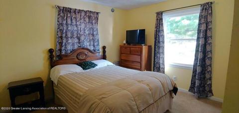 109 E Webb Dr, Dewitt, MI 48820 photo 13