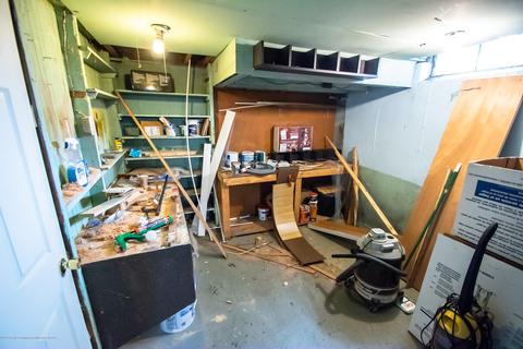901 Kendon Dr, Lansing, MI 48910 photo 22