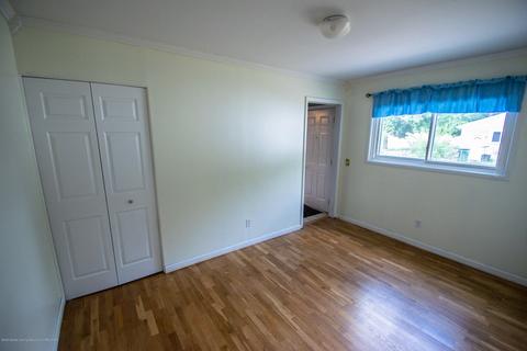 901 Kendon Dr, Lansing, MI 48910 photo 16