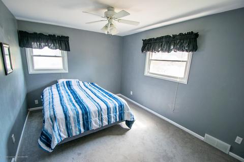 901 Kendon Dr, Lansing, MI 48910 photo 10
