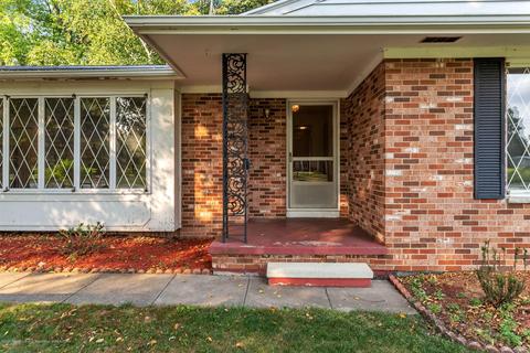 1345 E Twinbrook Dr, Dewitt, MI 48820 photo 5