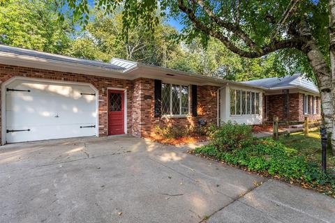 1345 E Twinbrook Dr, Dewitt, MI 48820 photo 3